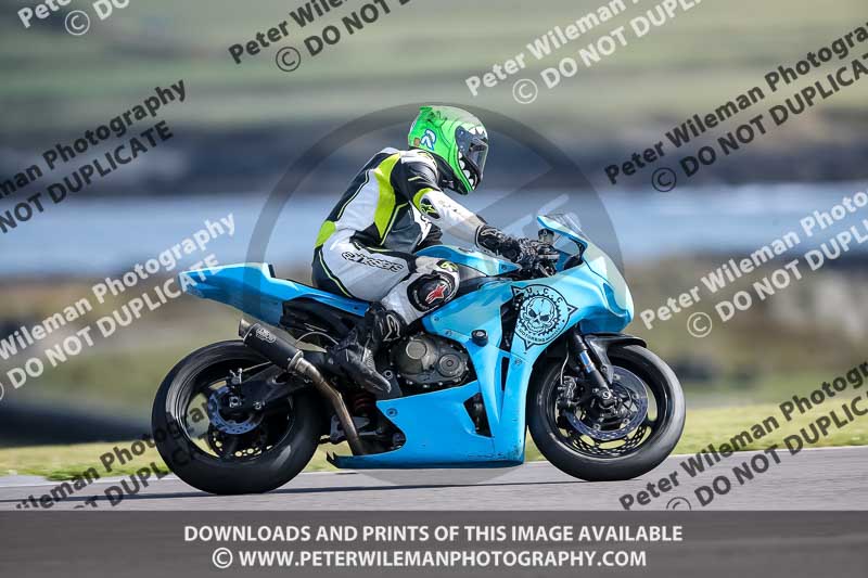 anglesey no limits trackday;anglesey photographs;anglesey trackday photographs;enduro digital images;event digital images;eventdigitalimages;no limits trackdays;peter wileman photography;racing digital images;trac mon;trackday digital images;trackday photos;ty croes